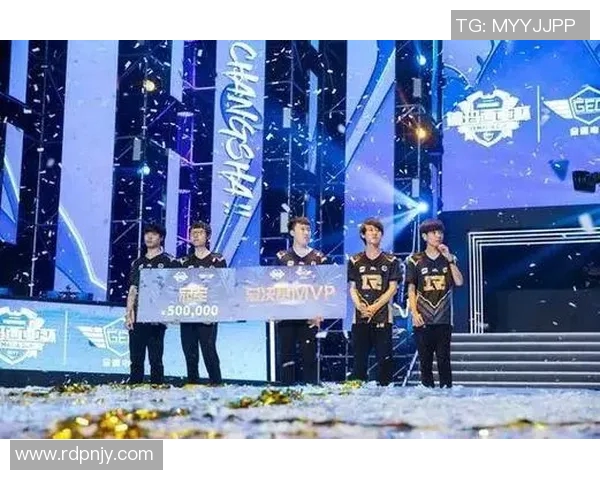RNG战术变革引发热议CSGO新局面下的团队策略与挑战分析